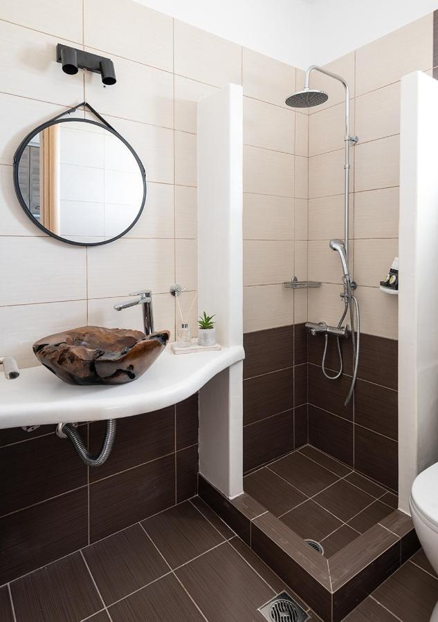 Dorkas Luxury Rooms&Apartments Livadakia Екстериор снимка