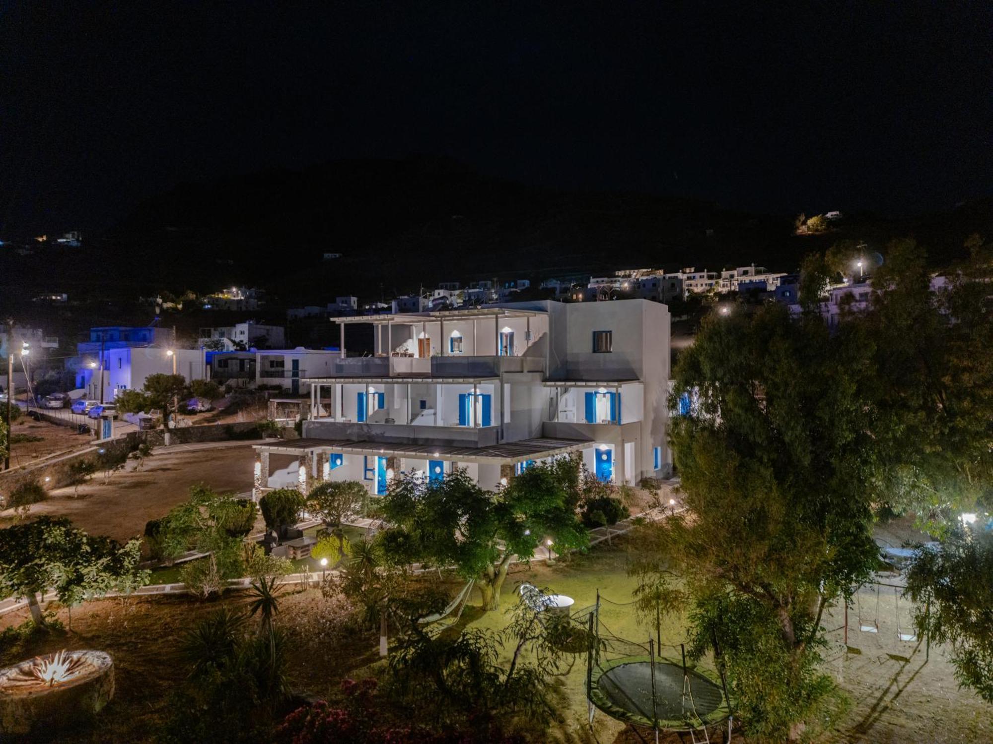 Dorkas Luxury Rooms&Apartments Livadakia Екстериор снимка