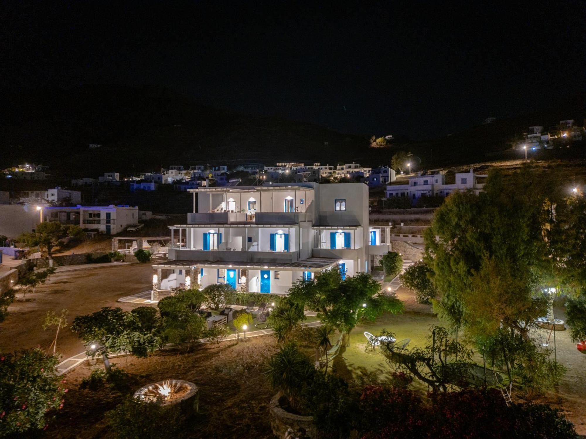 Dorkas Luxury Rooms&Apartments Livadakia Екстериор снимка