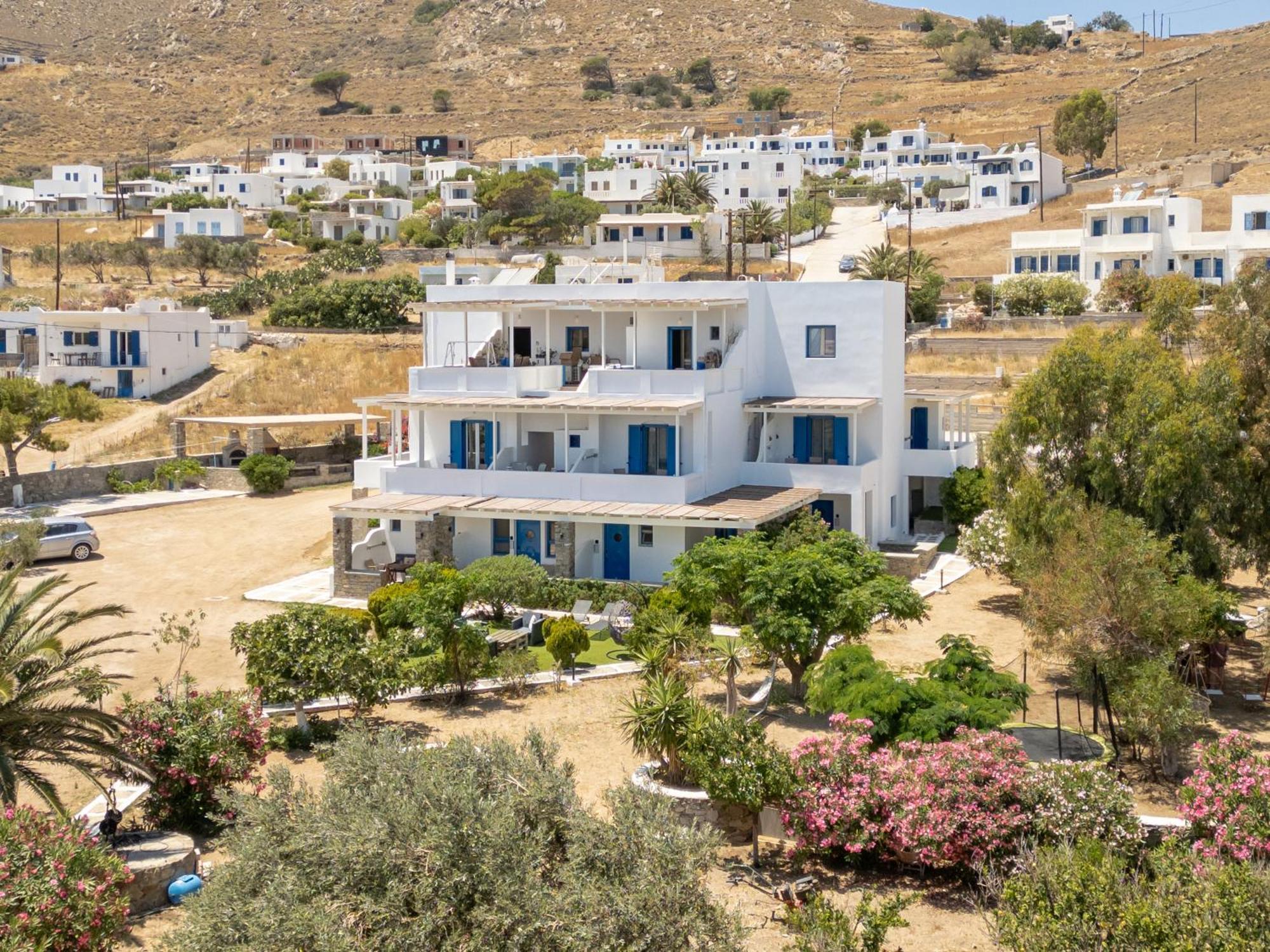 Dorkas Luxury Rooms&Apartments Livadakia Екстериор снимка